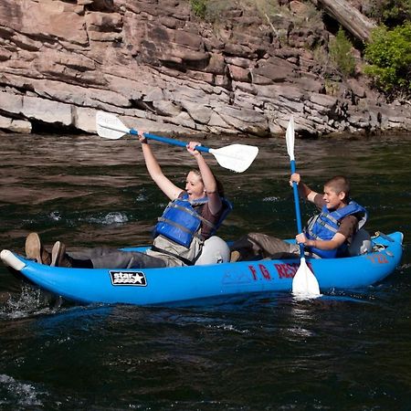 Flaming Gorge Resort Dutch John エクステリア 写真